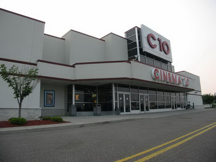 Cinema 10 - 2002-2003 Photos (newer photo)